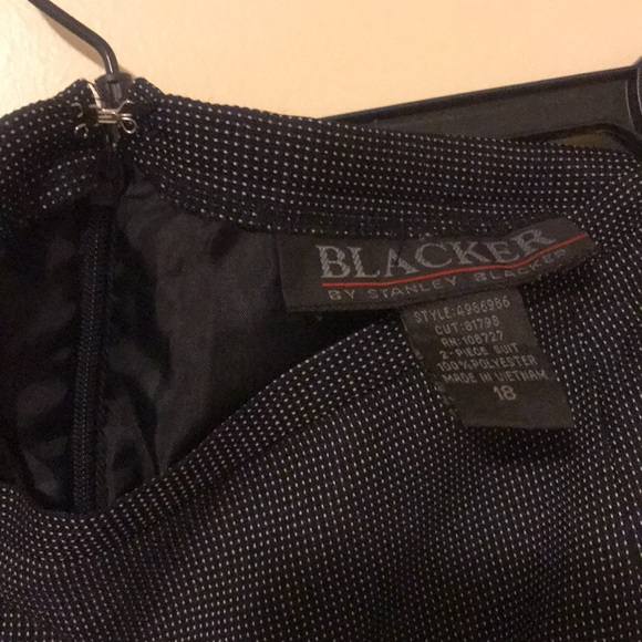 Sz: 18 Peek-a-boo skirt by Blacker - Picture 4 of 6